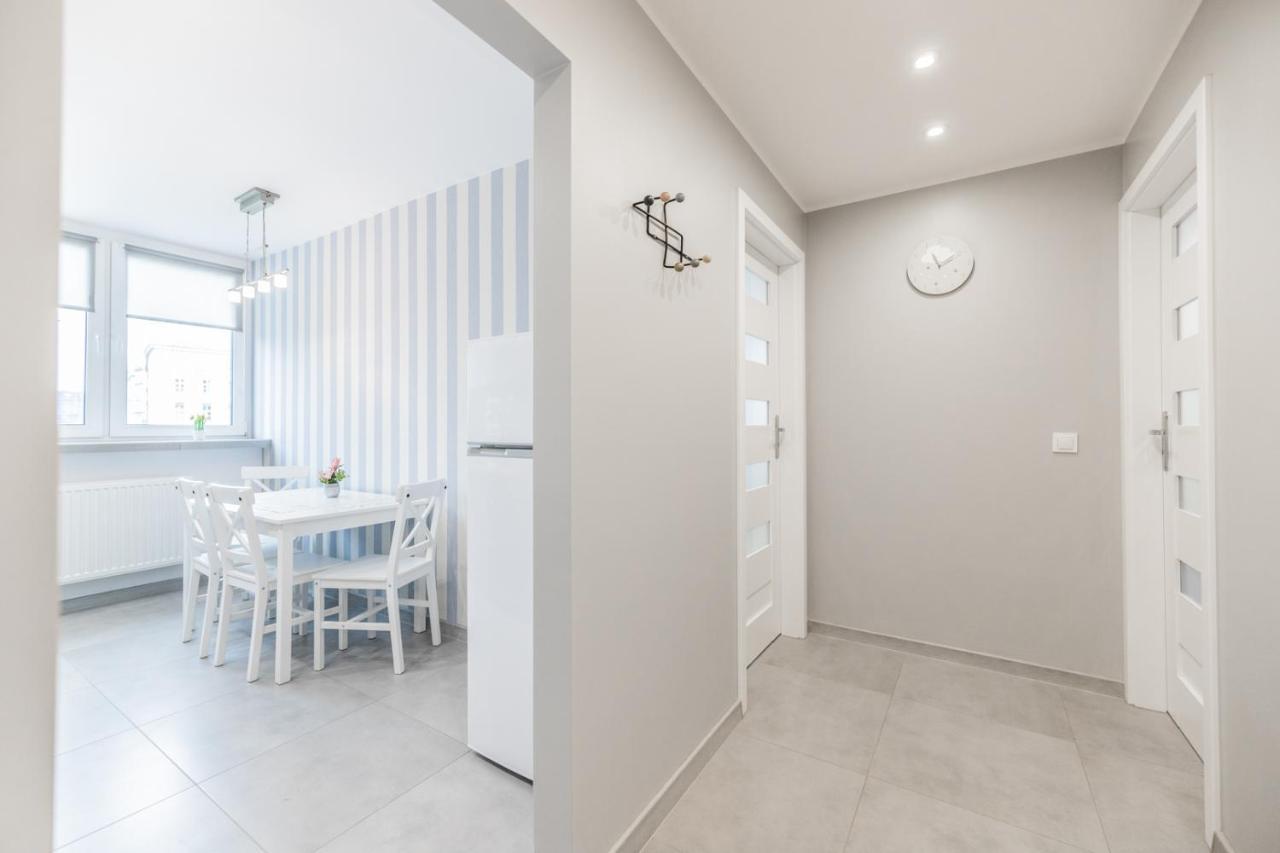 Apartamenty Na Szewskiej Przy Rynku I Jarmarku Bozonarodzeniowym Wroclaw Luaran gambar